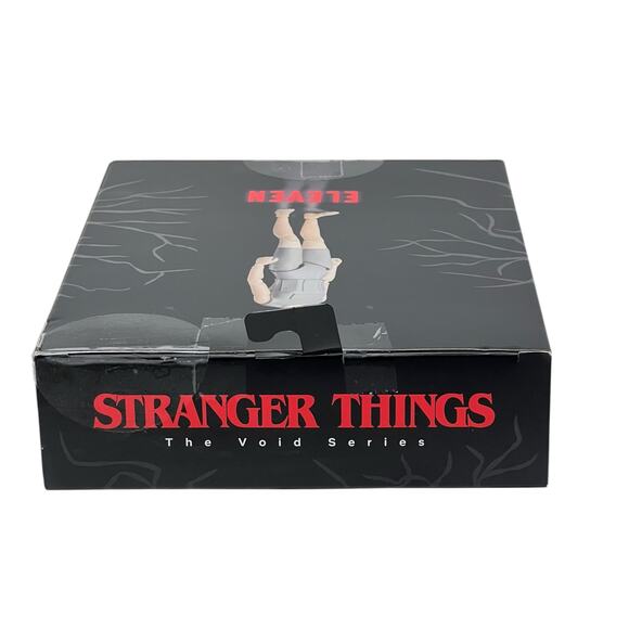 Stranger Things ELEVEN 6" Action Figure - Bandai 2022 - Picture 6 of 6